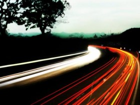 “枕头套”变黄别用水洗!只需撒一把“它”,枕头套干净如新_女生脱发