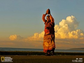 41岁章子怡高龄生二胎,产后脱发严重,发际线后移显老态_霸王防脱发